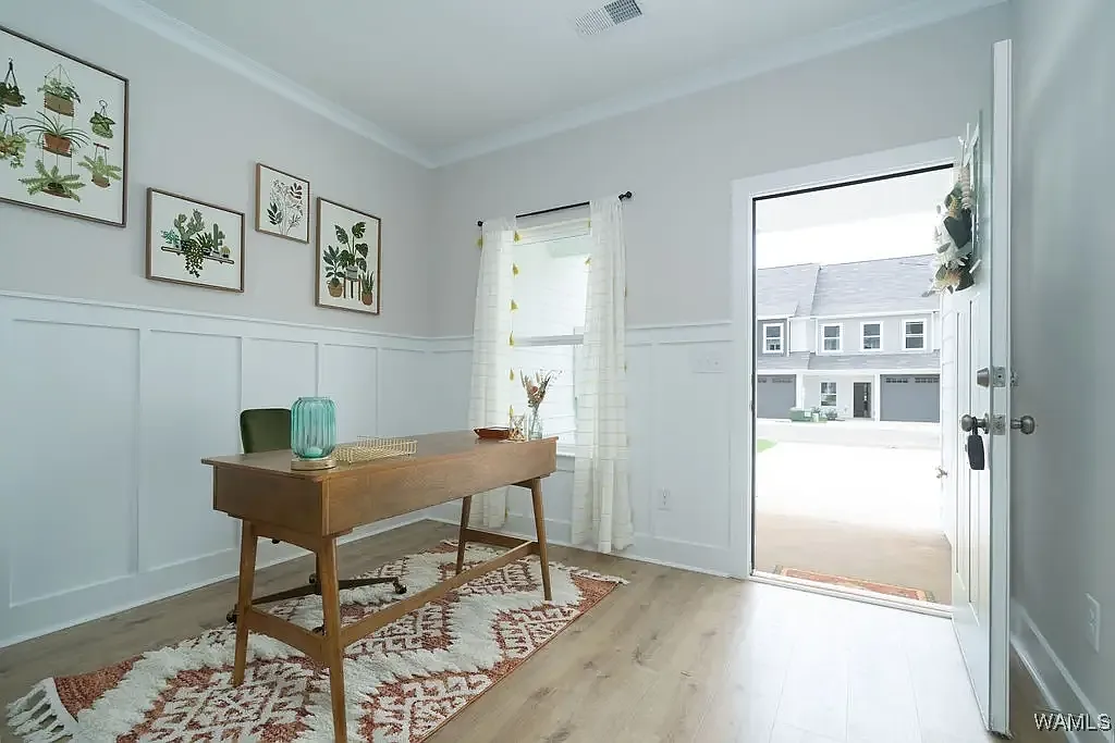 3 bed, 2.5 bath, 1612 sqft, $1,800 — Photo 4