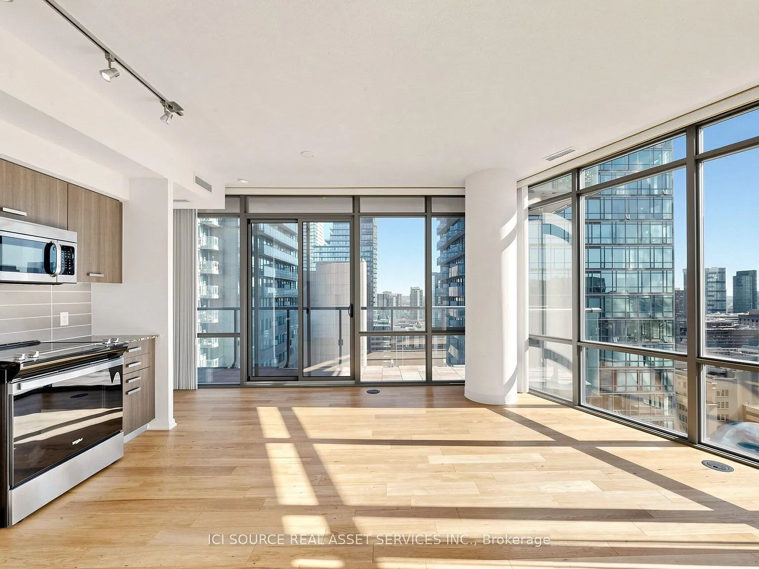 2 bed, $3,100 — Photo 3
