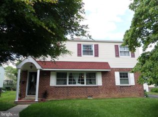 618 Louise Rd, Glenside, PA 19038
