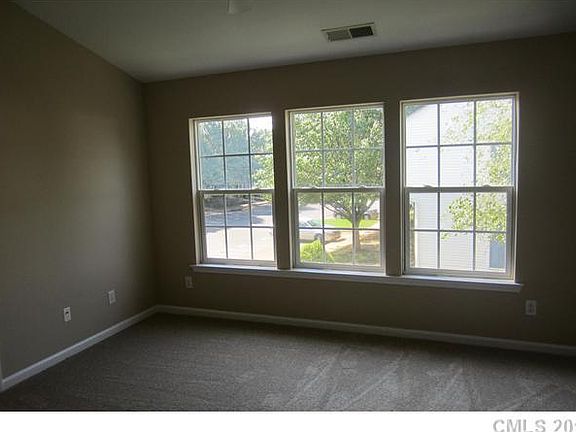 5th image of 3232 Mannington Dr #0