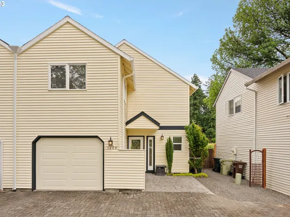 1204 NW Weybridge Way, Beaverton, OR 97006
