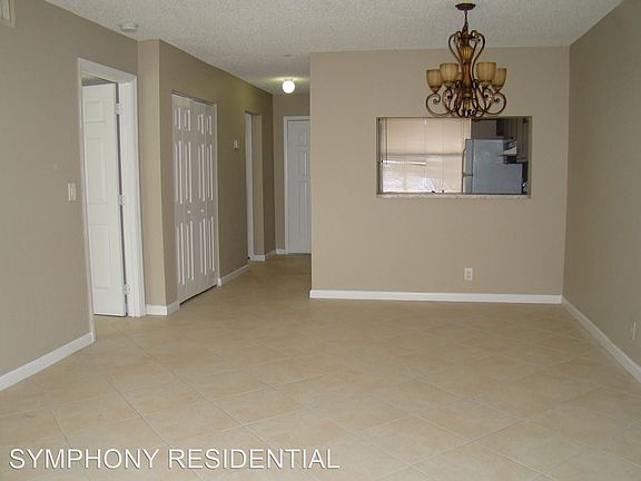 4th image of 11551-11585 NW 45th St #6721028