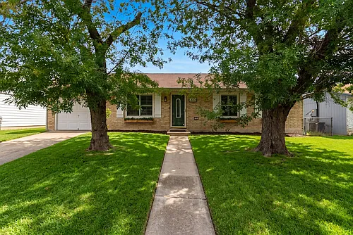 305 Jeanette Dr Photo 1