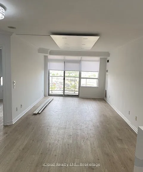 35 Kingsbridge Garden Cir #1008 — Photo 3