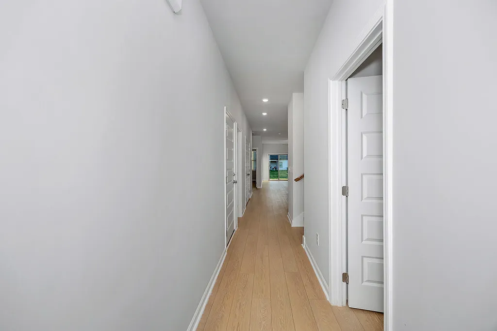 149 Wolfe Lane - 1 — Photo 3
