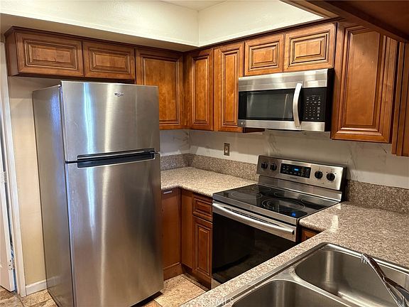 5th image of 1471 Everton Pl