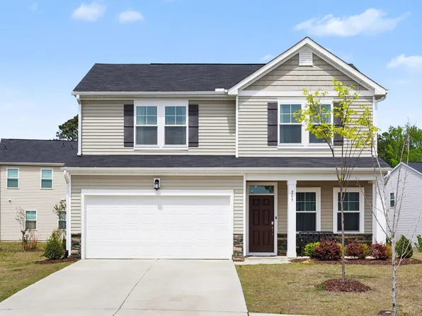 209 White Farm Dr, Wendell, NC 27591