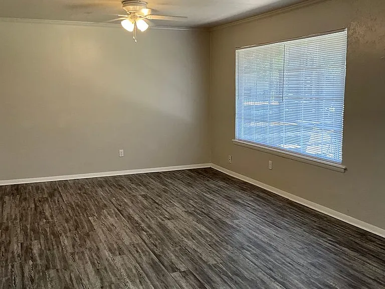 Terraces at Nichols Hills Renovated Two-Bedrooms — Photo 15