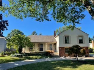 4711 Chadbourne Dr, Sterling Heights, MI 48310