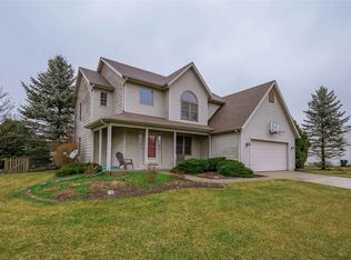 50761 Covered Bridge Dr, Granger, IN 46530