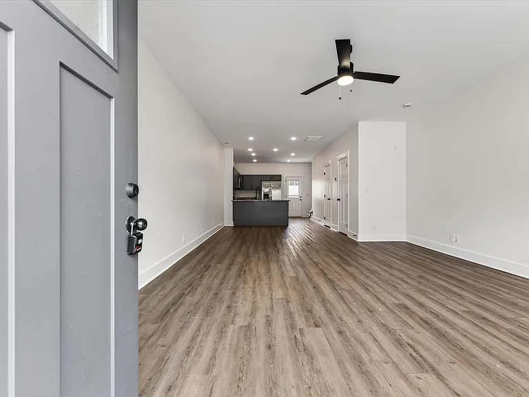 309 Front Ridge Cir — Photo 3