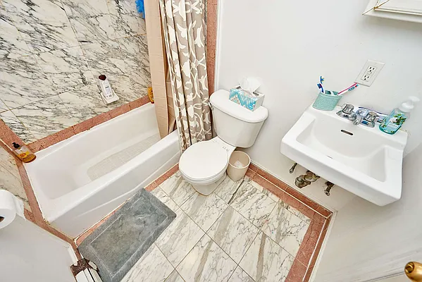 Rented by One Eleven Residential, Inc. | media 19