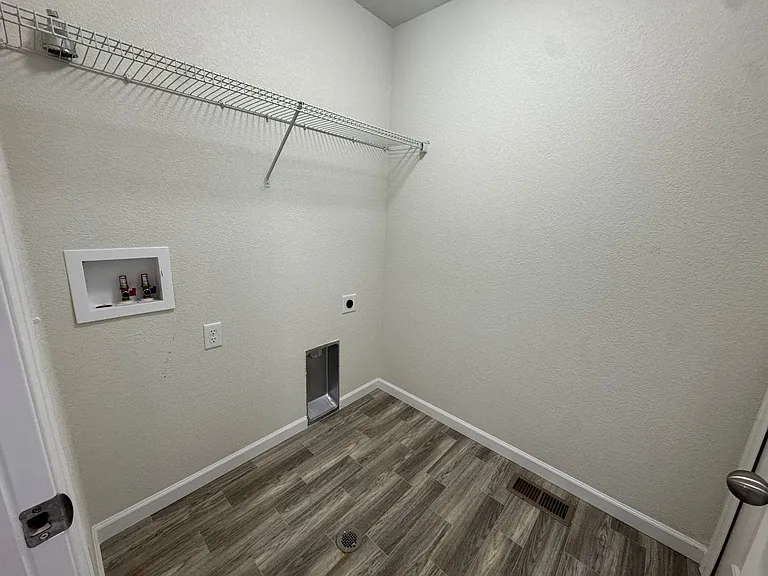 894 Petra Hts — Photo 14