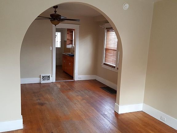 2nd image of 234 Whitelaw Ave