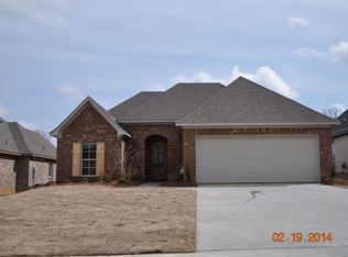 221 Stonebridge Blvd, Brandon, MS 39042