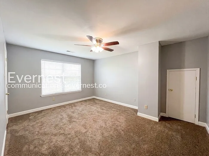 7900 Hunters Xing — Photo 13