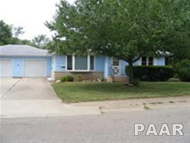 916 W Manning Dr photo 1
