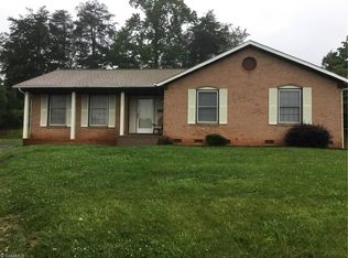 3041 Sawyer Ct, Winston Salem, NC 27105