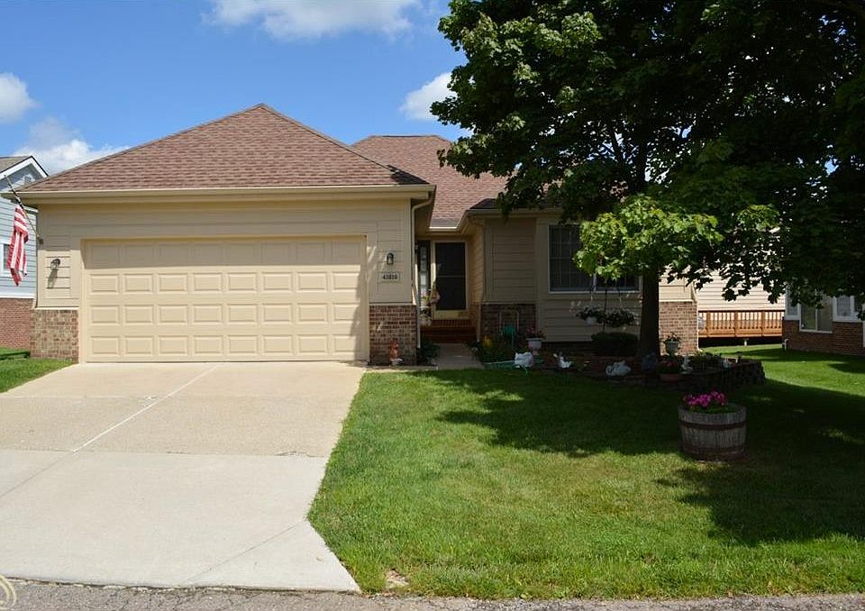 1st image of 41616 Monterey Dr #1