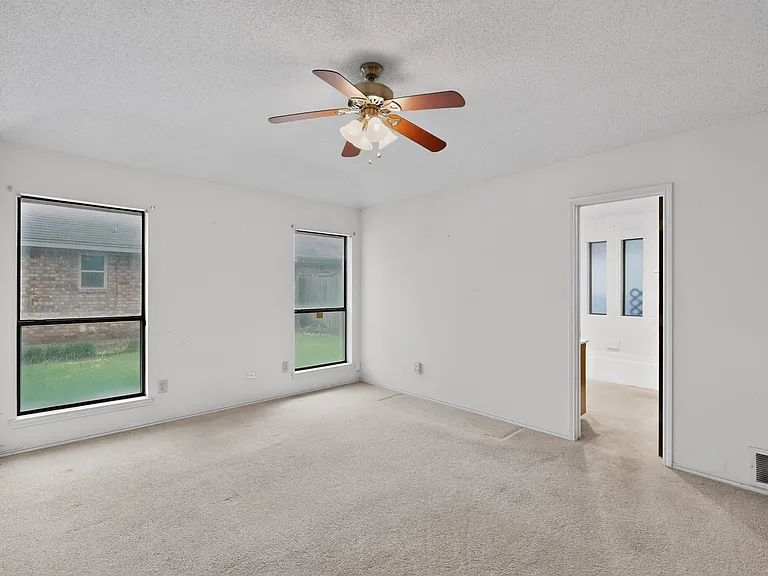 7517 Crosstimbers Ln — Photo 19