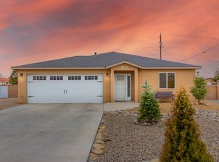 425 Orchard Pl, Los Lunas, NM 87031