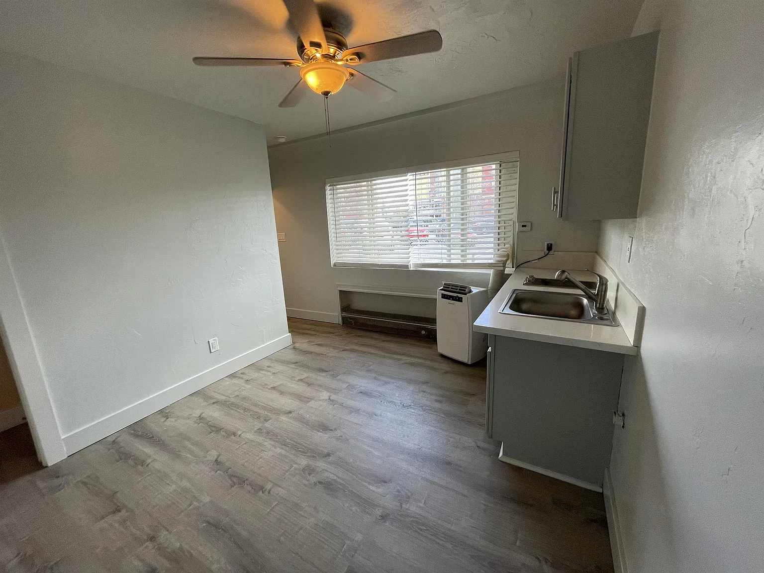 State Street Apartments - 139 Pine St. #3 — Photo 3
