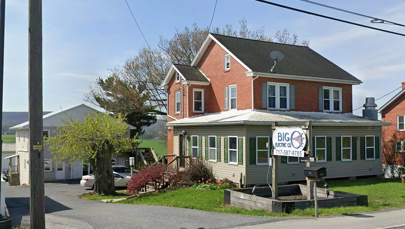 1538 Main St — Photo 4