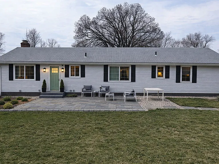 444 Highland St — Photo 1