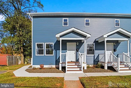 245 William St #A Photo 1