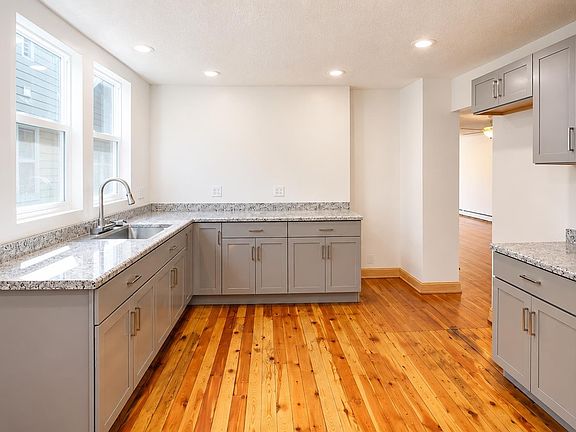 3rd image of 1008 3rd St