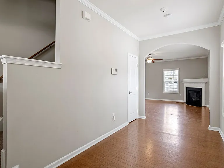 223 Station Dr — Photo 4