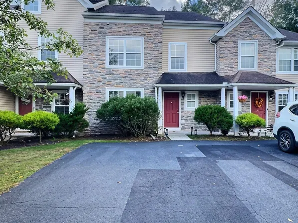 65D Lower Ridge View Cir, East Stroudsburg, PA 18302