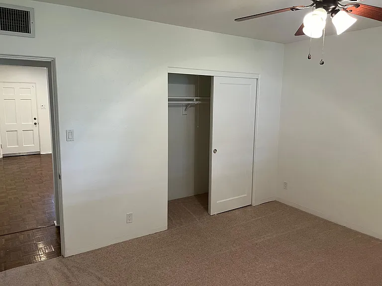 161 W Pierson St — Photo 15