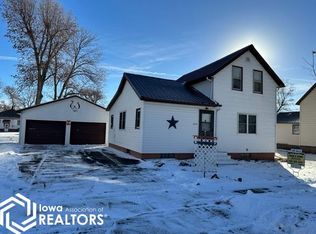 611 7th St, Whittemore, IA 50598