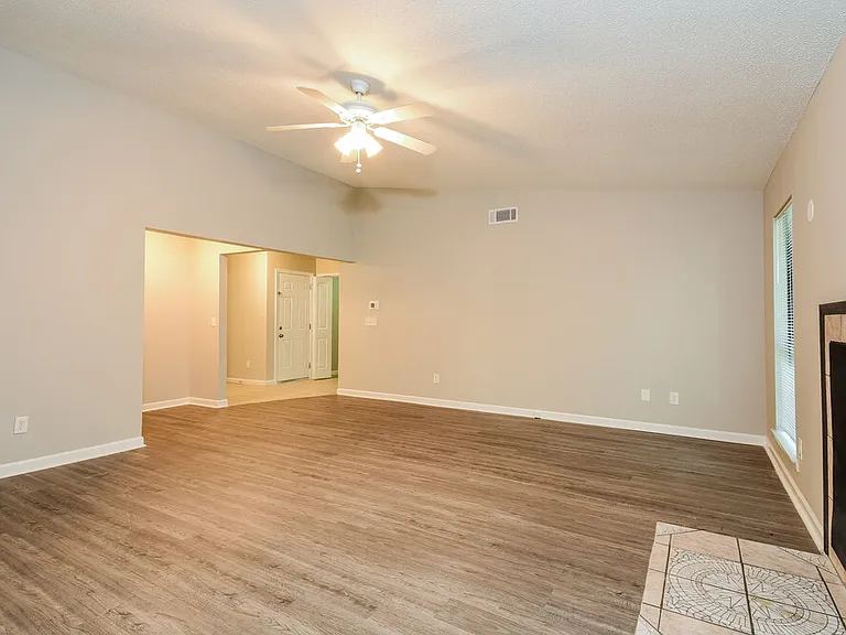 2735 Trotters Walk Trl — Photo 3