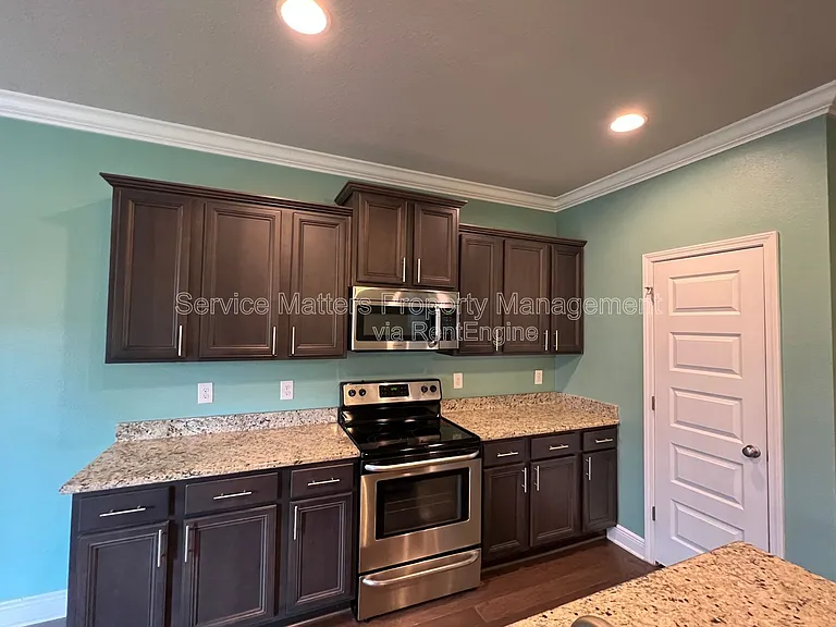 4533 Oak Orchard Cir — Photo 8