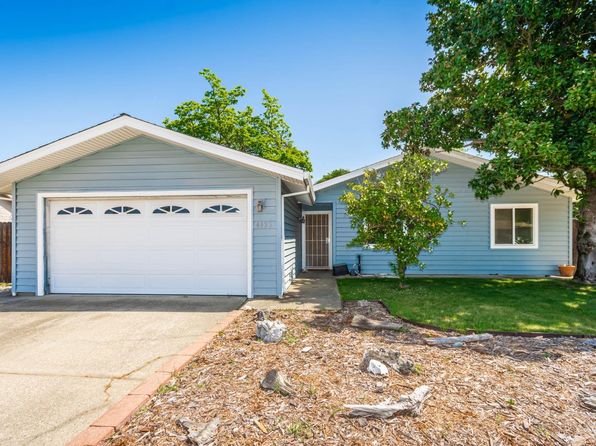 4825 Racetrack Cir, Rocklin, CA 95677