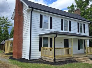 204 Leftwich St, Gretna, VA 24557