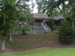 3 Raintree Dr, Hattiesburg, MS 39402