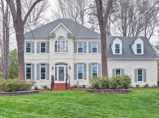 5432 Shoreline Ct, Holly Springs, NC 27540