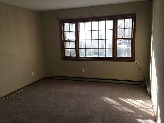 4th image of 14 Averill Pl #8