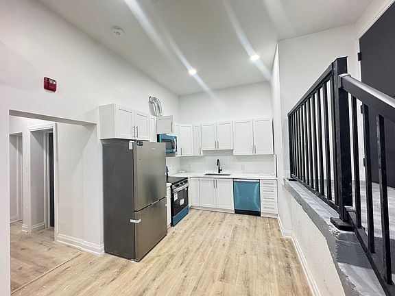 3rd image of 32 Price Ave #1468978