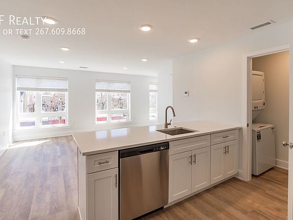 5th image of 1616 N Bailey St Unit 202