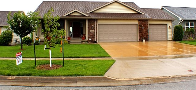 1st image of 3211 Cullen Dr