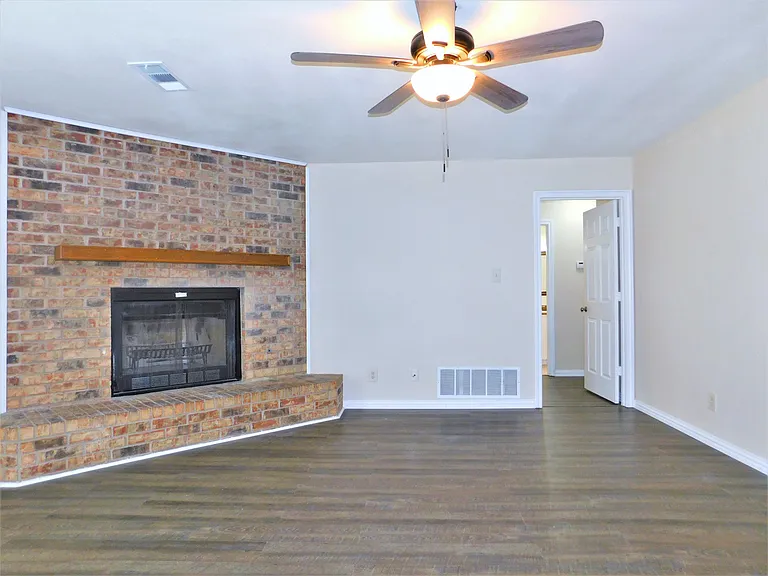 3812 Yellowstone Pl — Photo 6