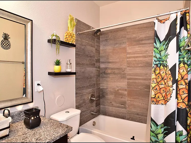 1016 Seahawk Pl — Photo 32