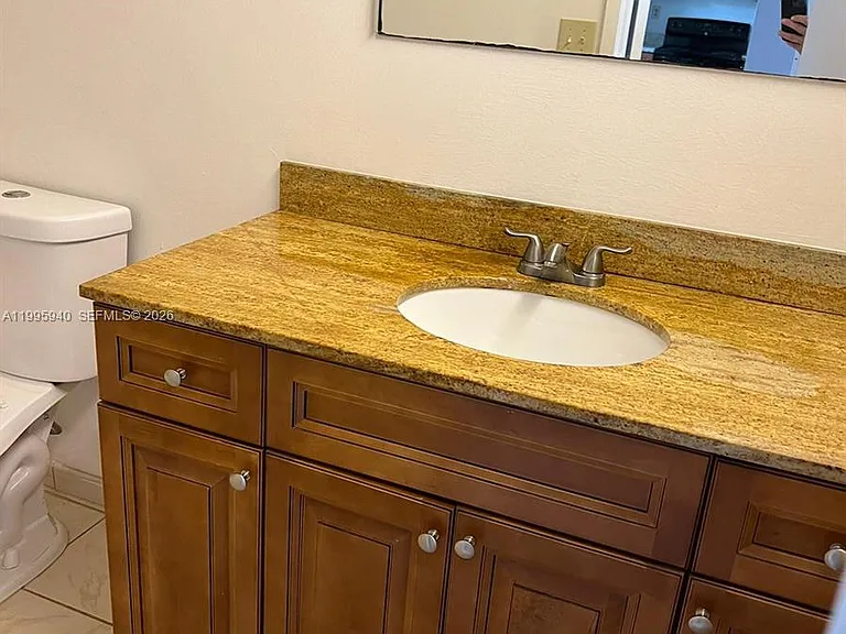 1800 SW 81st Ave #1400 — Photo 14