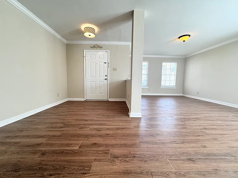 5544 Hammermill Dr — Photo 2