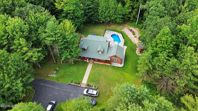 2nd image of 5982 Greens Corner Road