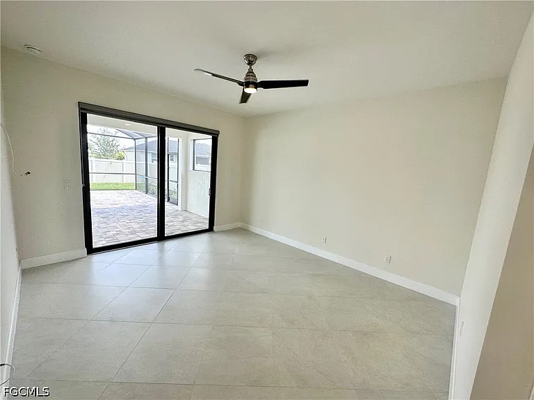 1219 SW 29th St — Photo 16